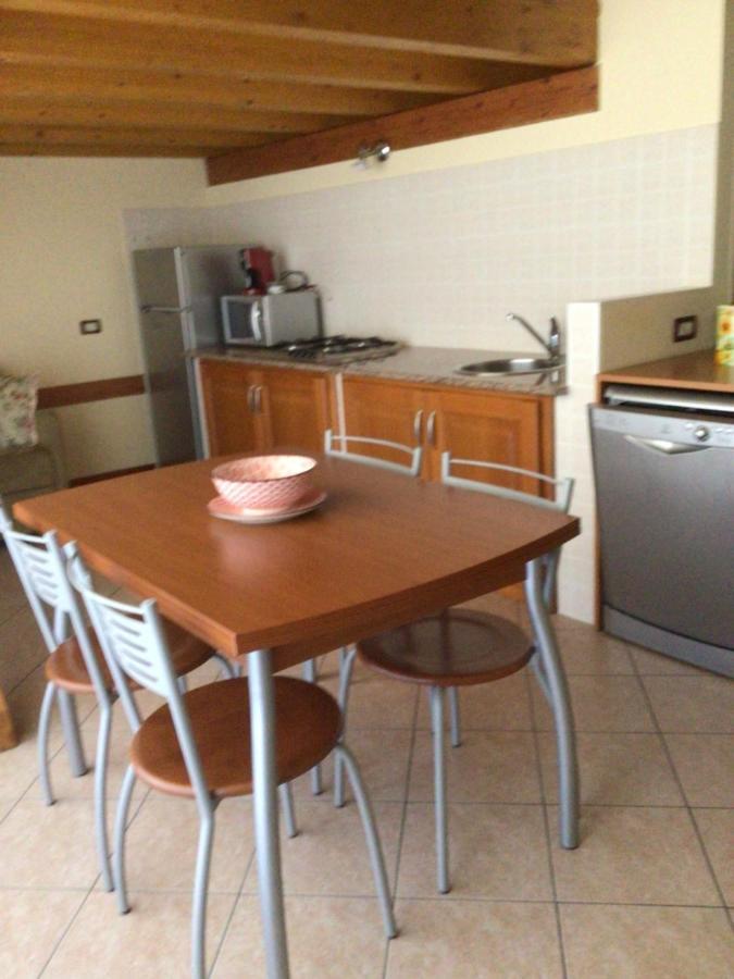 شقة Casale El Galet Moniga del Garda المظهر الخارجي الصورة